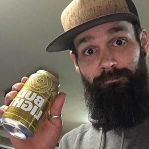 Meet your Posher, Derek